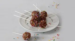 Raspberry Cake Pops